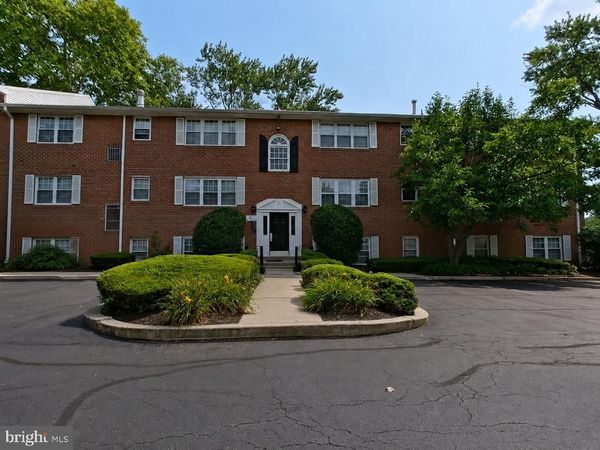 802 SOUTH AVE #C2, SECANE, PA 19018