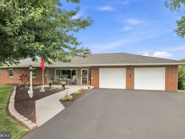 215 WYNWOOD DRIVE, WILLOW STREET, PA 17584