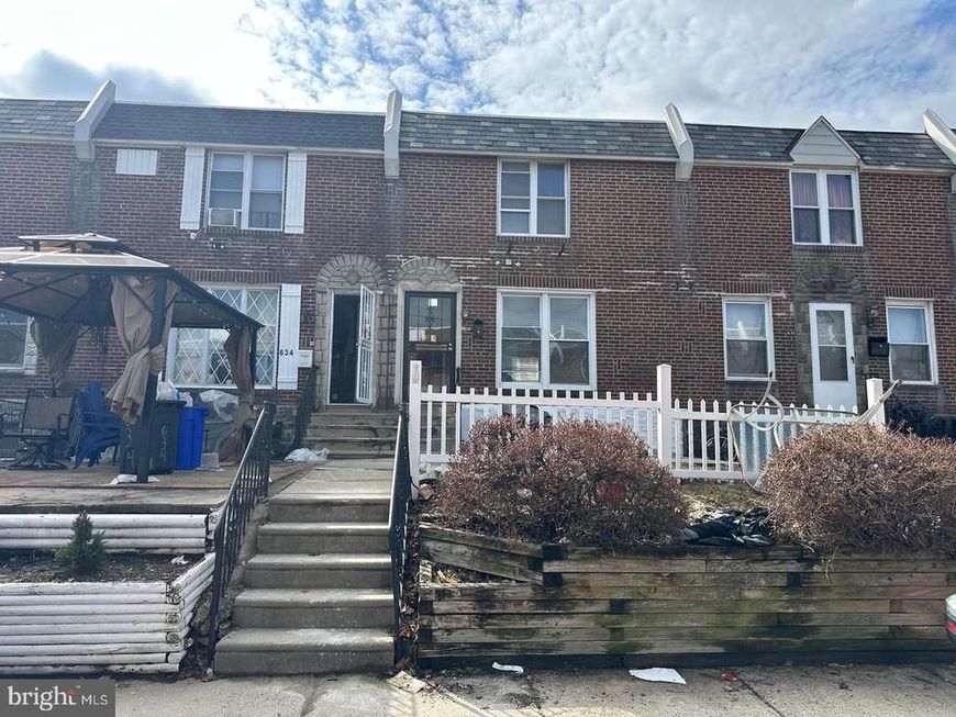 632 E Carver Street, Philadelphia, PA 19120 Main Photo