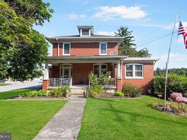 5809 LINCOLN HIGHWAY W, THOMASVILLE, PA 17364