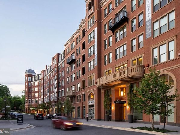 8525 CHEVY CHASE LAKE TERRACE, Unit BARRETT -, CHEVY CHASE, MD 20815