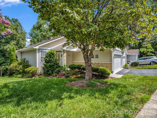 311 Ewarts Hill Road, Hendersonville, NC 28739