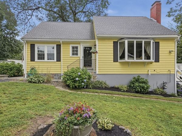 21 Oakwood Ave, Saugus, MA 01906
