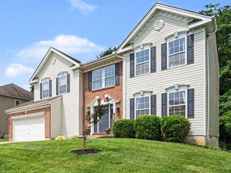 7565 Turnberry Court, Maineville, OH 45039 Photo 2