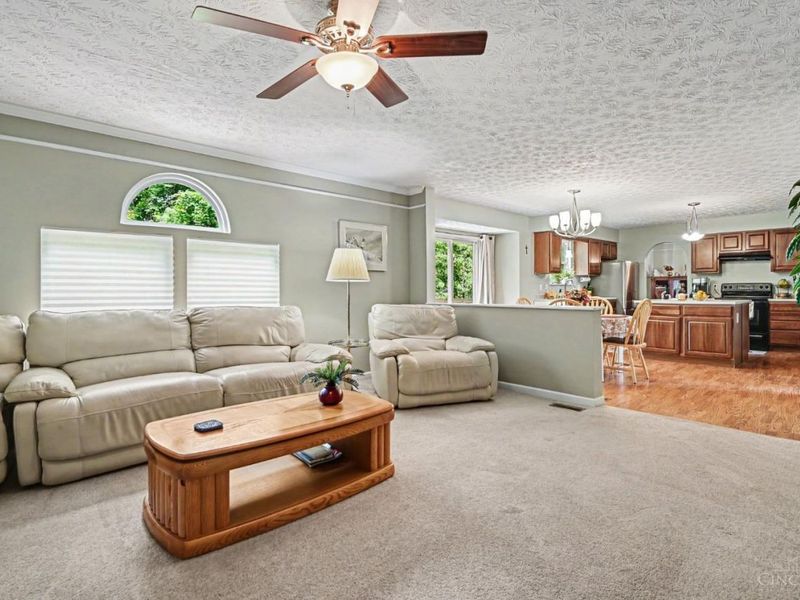 7565 Turnberry Court, Maineville, OH 45039 Photo 6