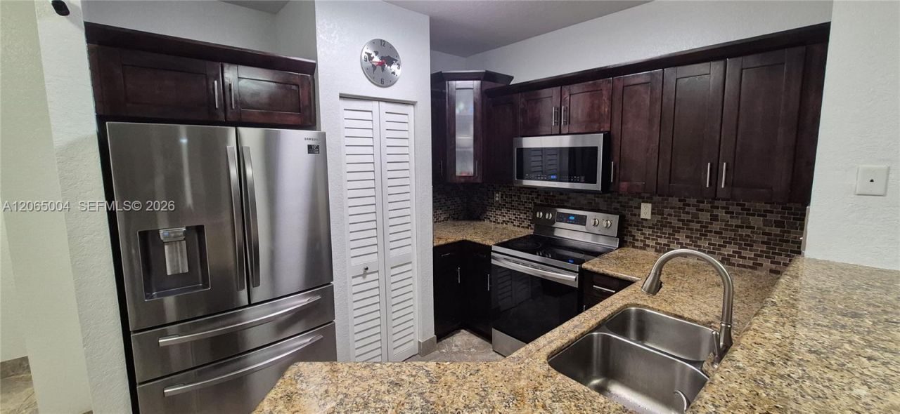 5733 Tuscany Way , Tamarac, FL 33321 Photo