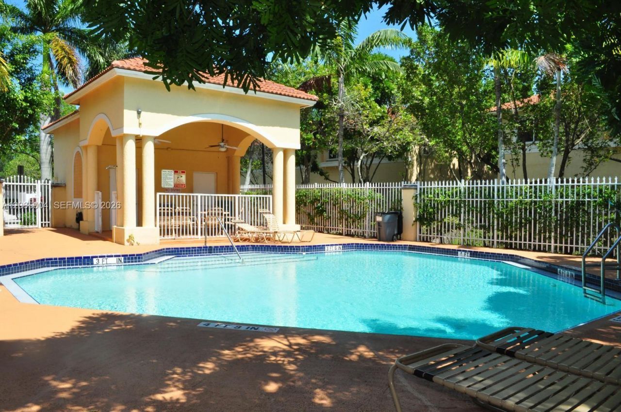 5733 Tuscany Way , Tamarac, FL 33321 Photo