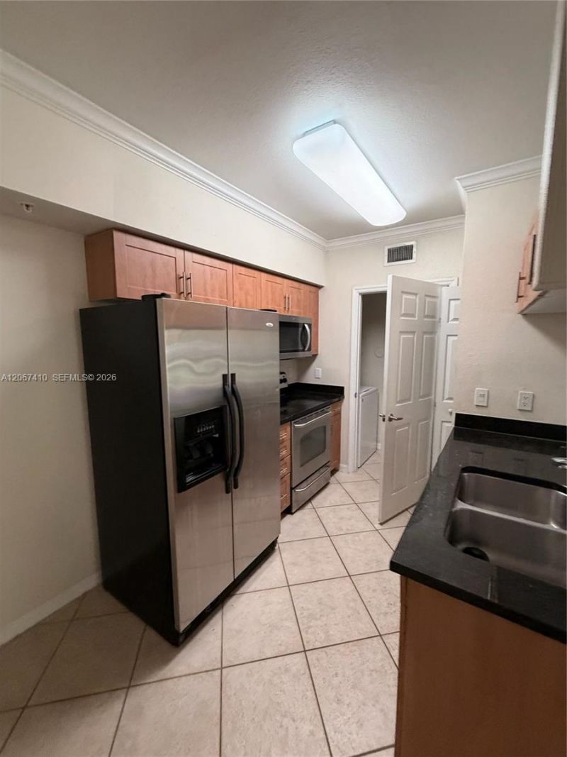 6492 Emerald Dunes Dr , Unit 107, West Palm Beach, FL 33411 Photo