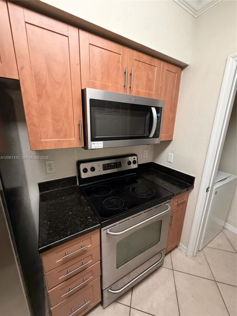 6492 Emerald Dunes Dr , Unit 107, West Palm Beach, FL 33411 Photo