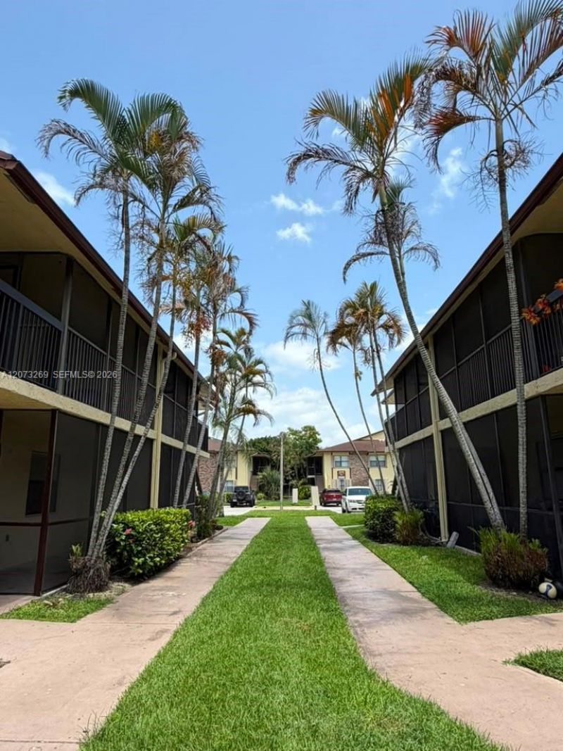 10020 Winding Lake Rd , Unit 104, Sunrise, FL 33351 Photo