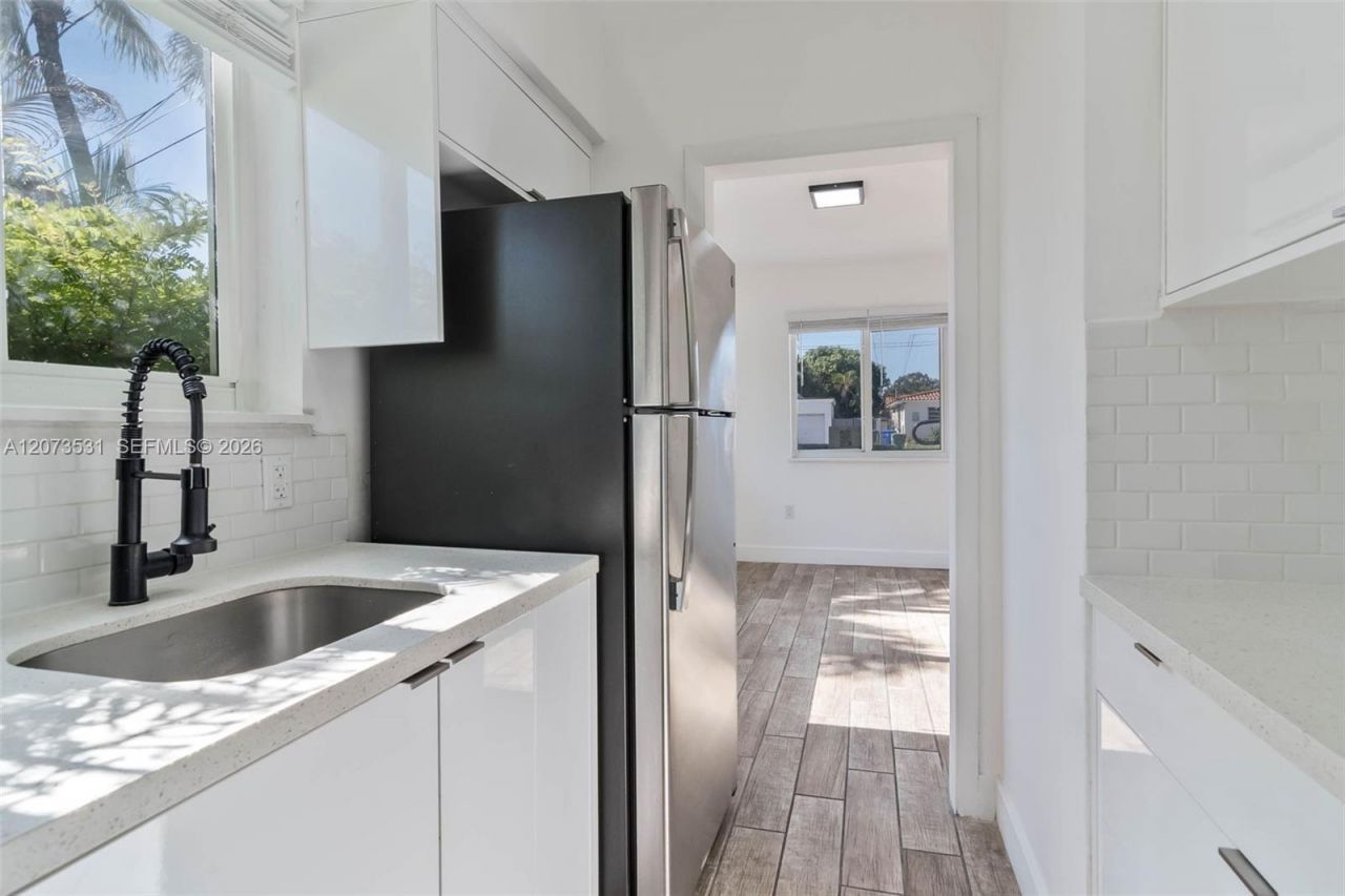 2190 SW 14th Ter , Unit 2, Miami, FL 33145 Photo