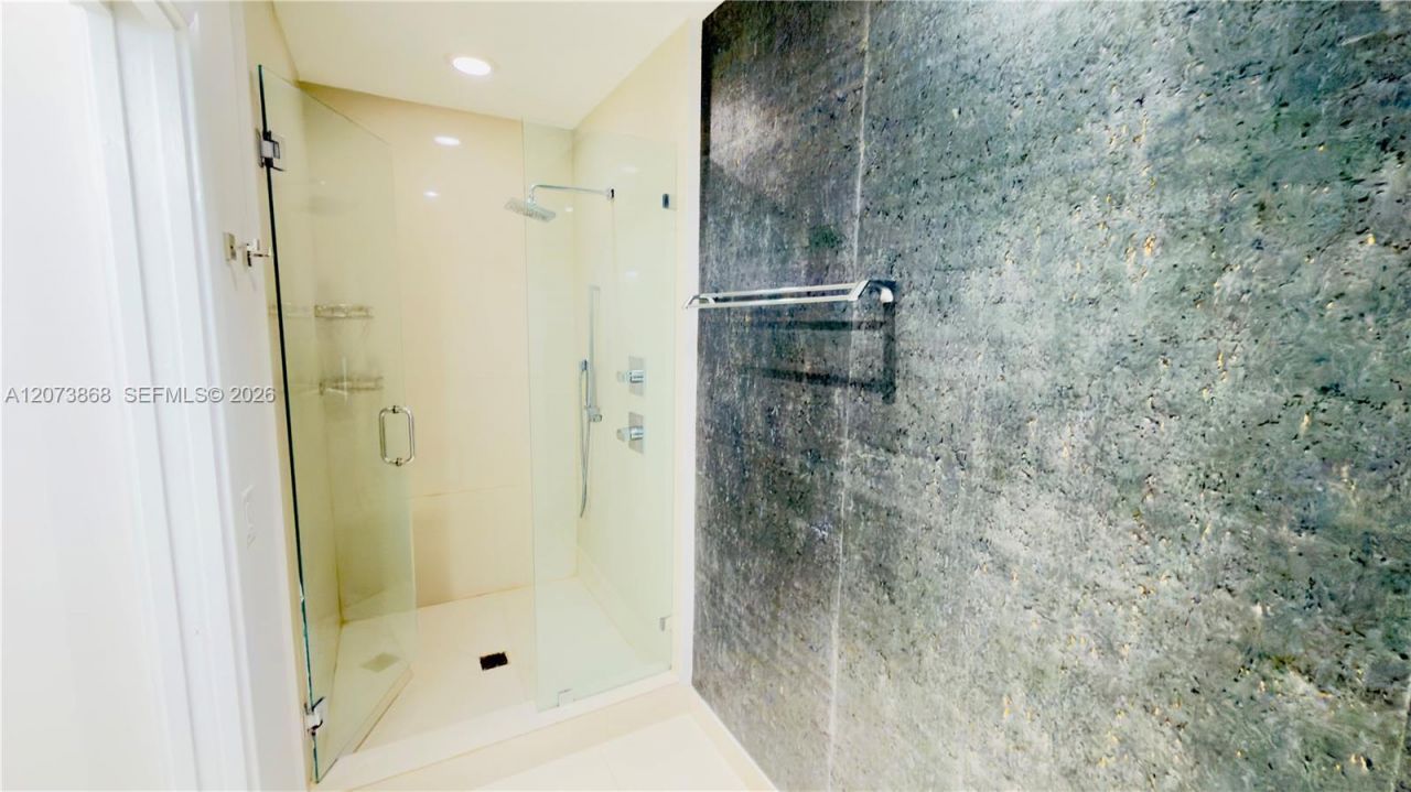 600 NE 27th St, Unit 604, Miami, FL 33137 Photo