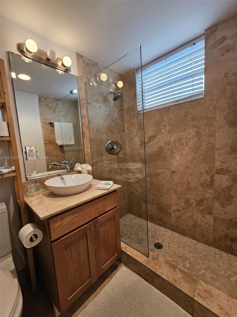 751 Collins Ave , Unit 1, Miami Beach, FL 33139 Photo