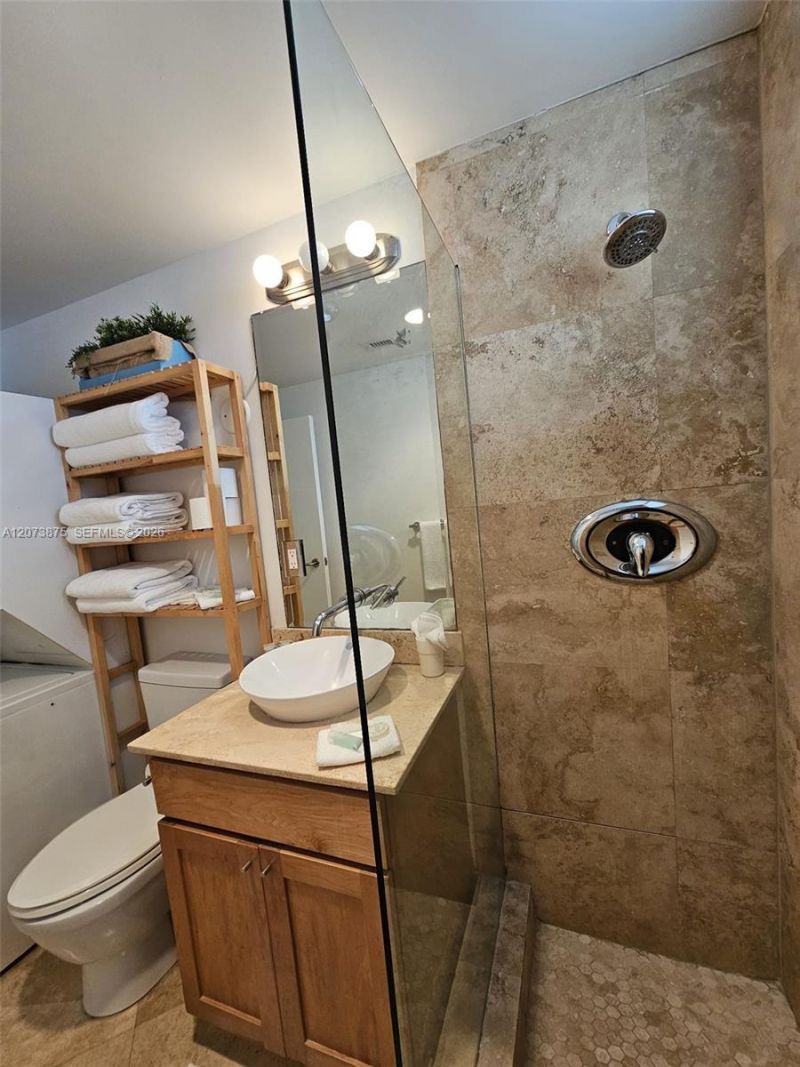 751 Collins Ave , Unit 1, Miami Beach, FL 33139 Photo