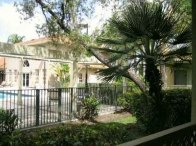 18328 NW 68th Ave , Unit O, Hialeah, FL 33015 Photo