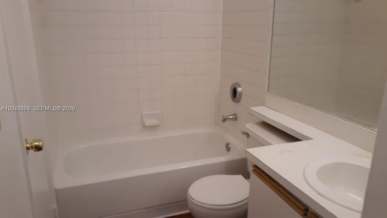 18328 NW 68th Ave , Unit O, Hialeah, FL 33015 Photo