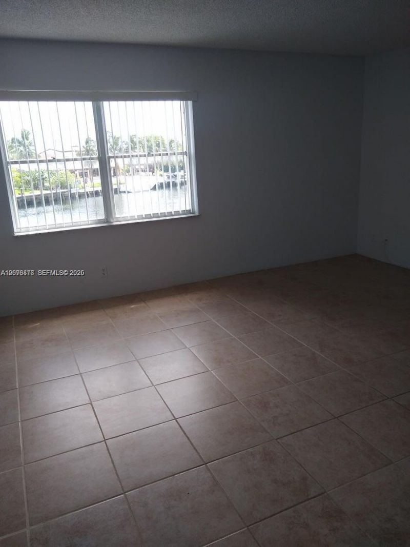 401 Golden Isles Dr , Unit 211, Hallandale Beach, FL 33009 Photo