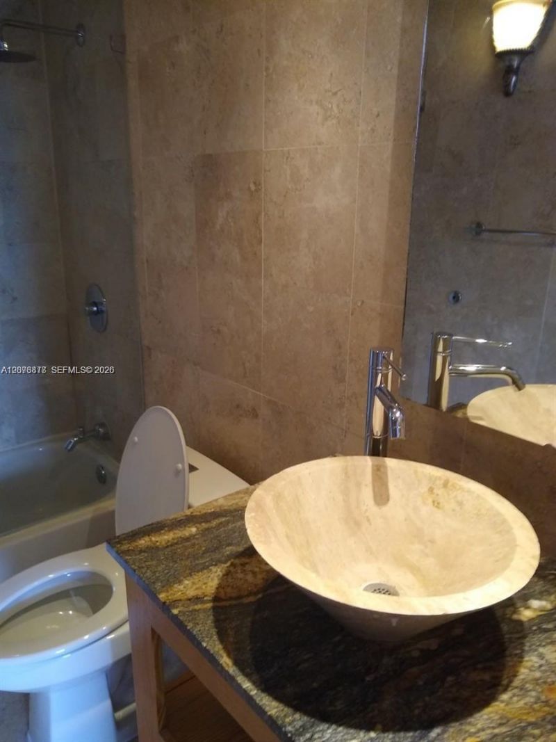 401 Golden Isles Dr , Unit 211, Hallandale Beach, FL 33009 Photo