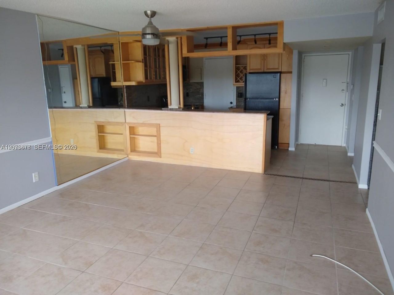 401 Golden Isles Dr , Unit 211, Hallandale Beach, FL 33009 Photo