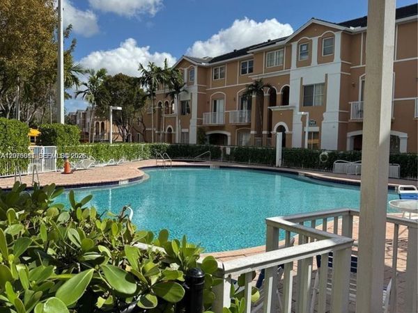 7080 NW 177th St , Unit 201-13, Hialeah, FL 33015
