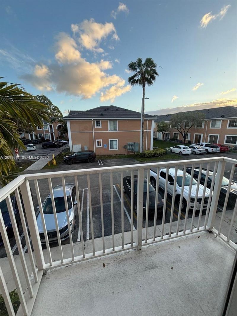 7080 NW 177th St , Unit 201-13, Hialeah, FL 33015 Photo