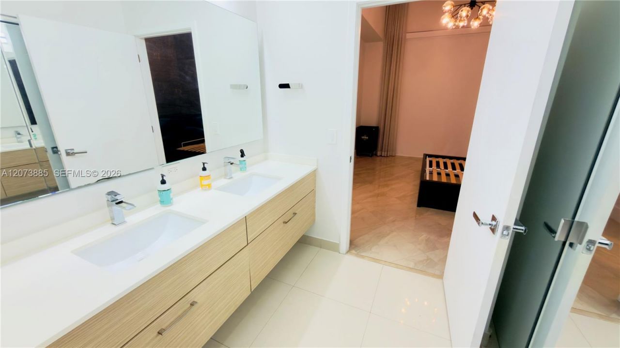 600 NE 27th St, Unit 604, Miami, FL 33137 Photo