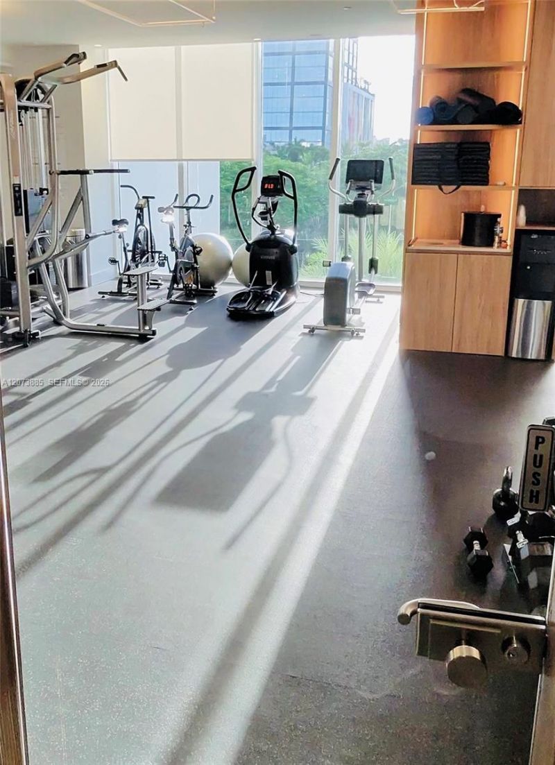 600 NE 27th St, Unit 604, Miami, FL 33137 Photo