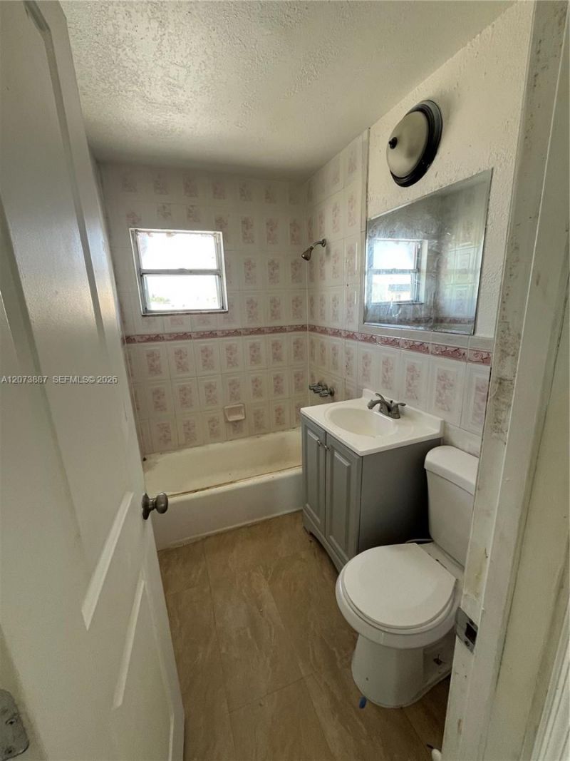19351 NW 45th Ave, Miami Gardens, FL 33055 Photo