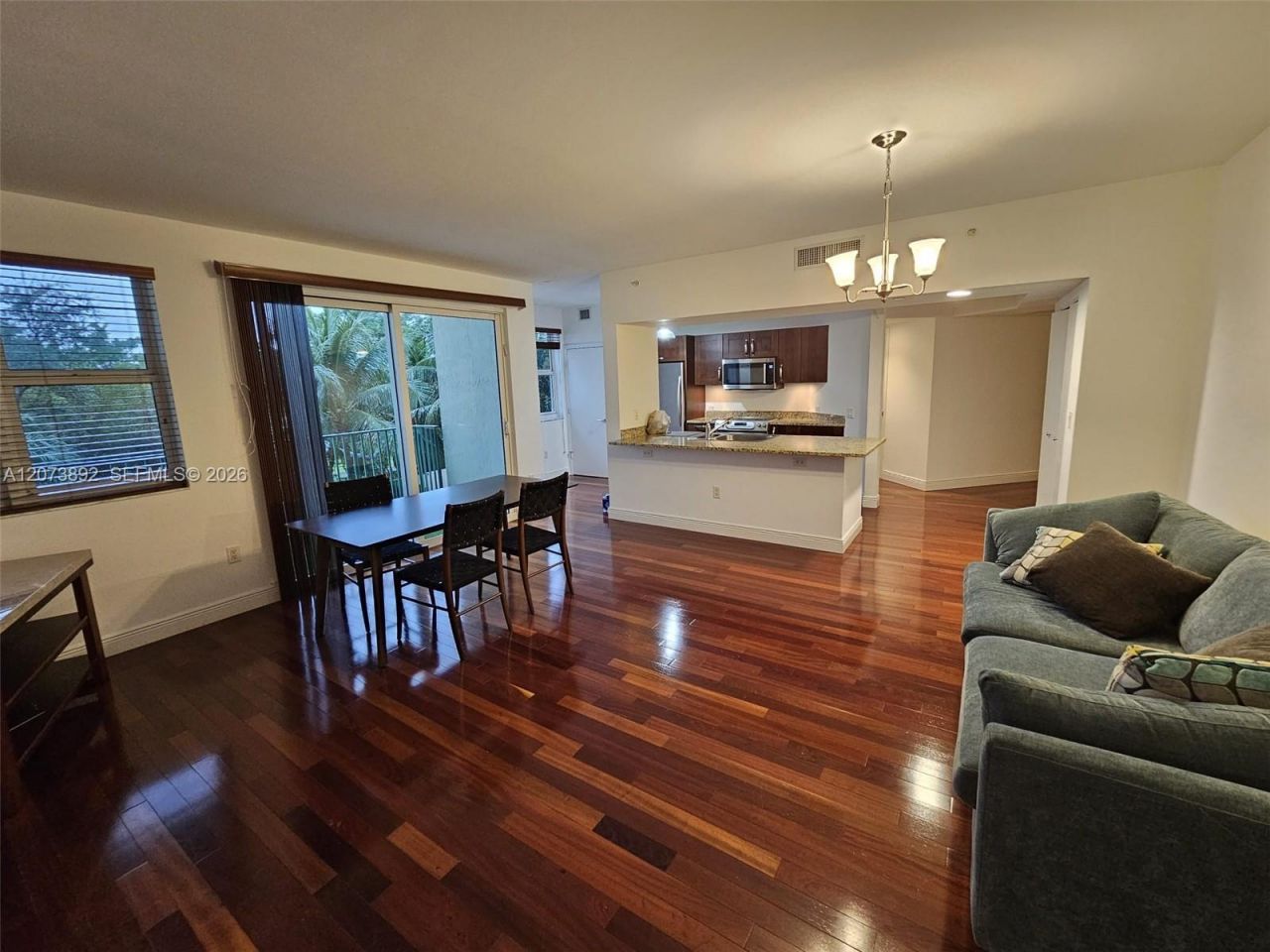 20000 E Country Club Dr , Unit 302, Aventura, FL 33180 Photo