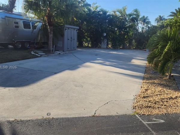 150 Smallwood Dr , Unit 6, Chokoloskee, FL 34138