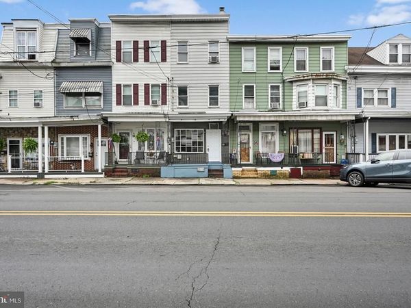 620 E CENTRE STREET , MAHANOY CITY, PA 17948