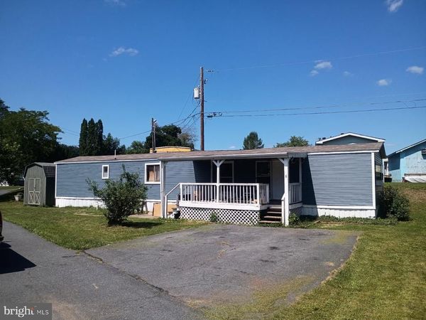 6 ALEXANDER AVENUE , NEW BLOOMFIELD, PA 17068