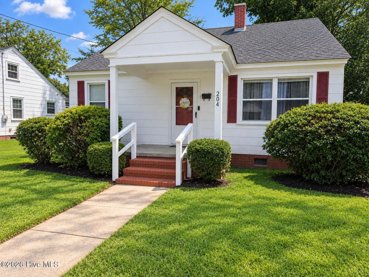 204 Saunders Street, Hertford, NC 27944 Main Photo
