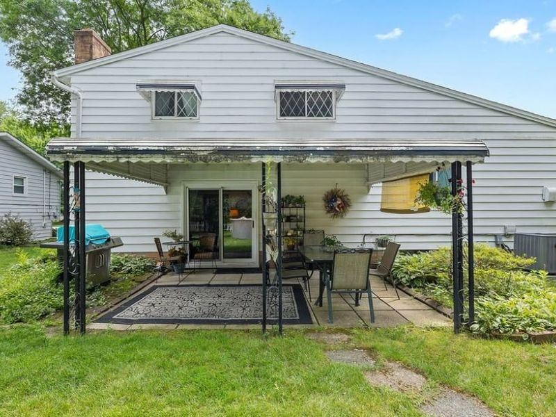 28520 Spruce Drive, North Olmsted, OH 44070 Photo 38
