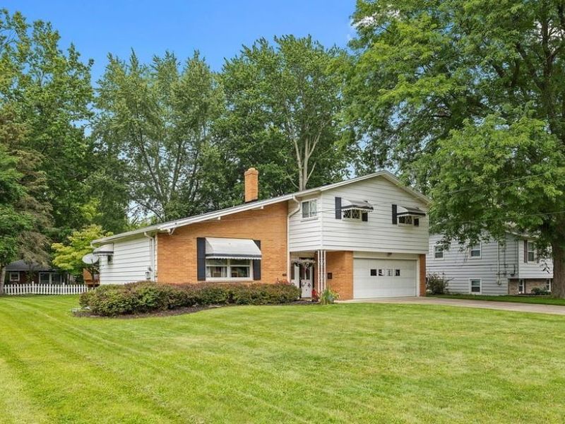 28520 Spruce Drive, North Olmsted, OH 44070 Photo 40