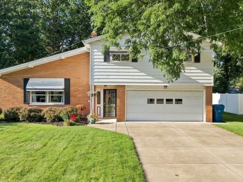 28520 Spruce Drive, North Olmsted, OH 44070 Photo 41