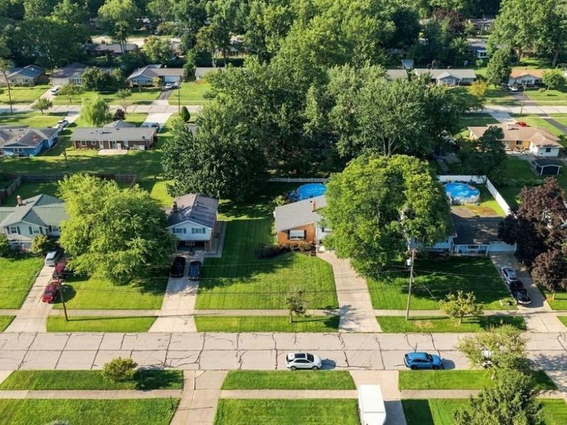 28520 Spruce Drive, North Olmsted, OH 44070 Photo 43