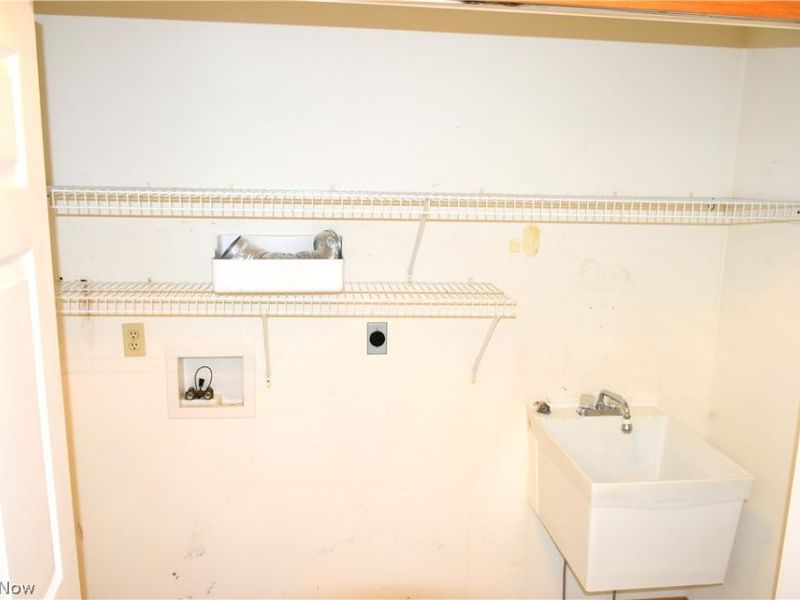 7070 NW Bentley Street NW, Massillon, OH 44646 Photo 13