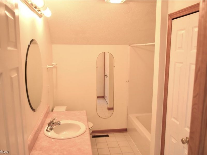 7070 NW Bentley Street NW, Massillon, OH 44646 Photo 16
