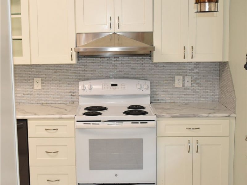 7070 NW Bentley Street NW, Massillon, OH 44646 Photo 4