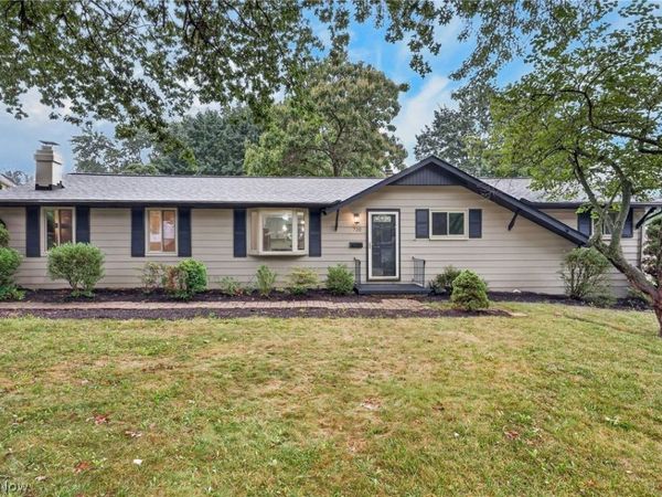 720 Lorena Street SW, North Canton, OH 44720