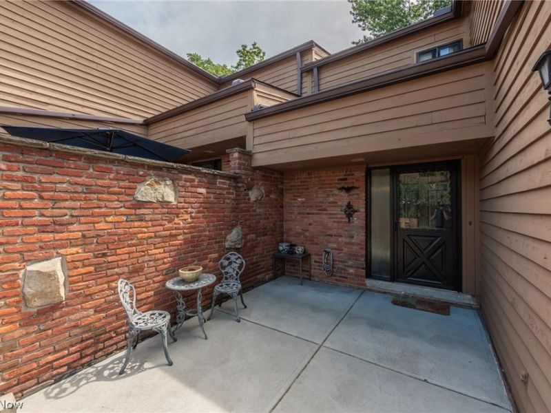 132 Kimrose Lane, Broadview Heights, OH 44147 Photo 2