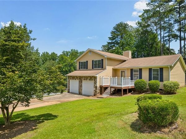 4390 Valley Brook Lane, College Park, GA 30349