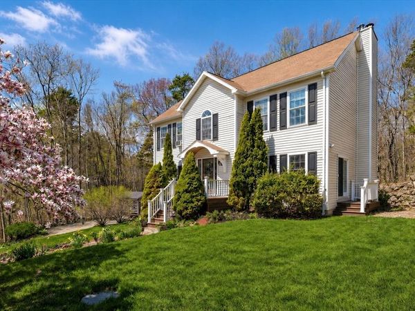 25 Magnolia Ave, Manchester, MA 01944
