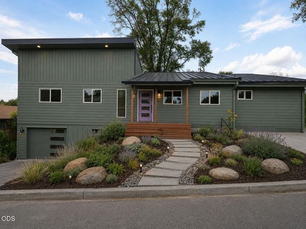 444 NE Cedar Street, Madras, OR 97741