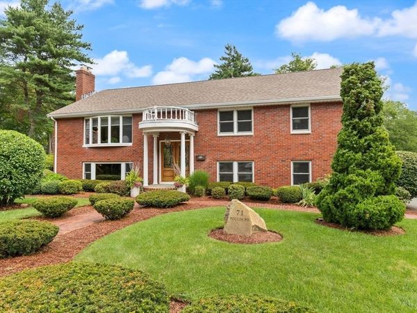 71 Poulos Rd, Braintree, MA 02184