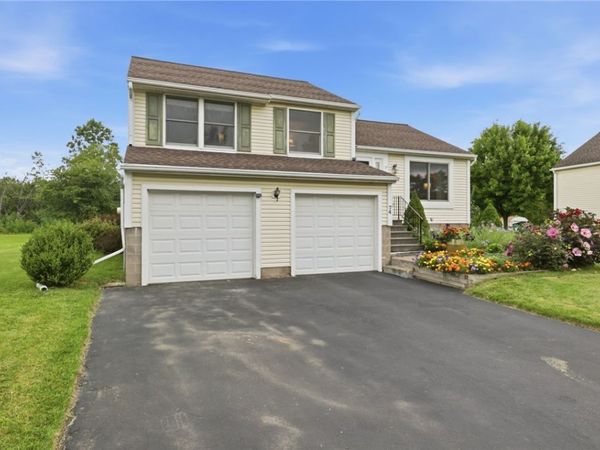 74 Galway Drive, Rochester, NY 14623