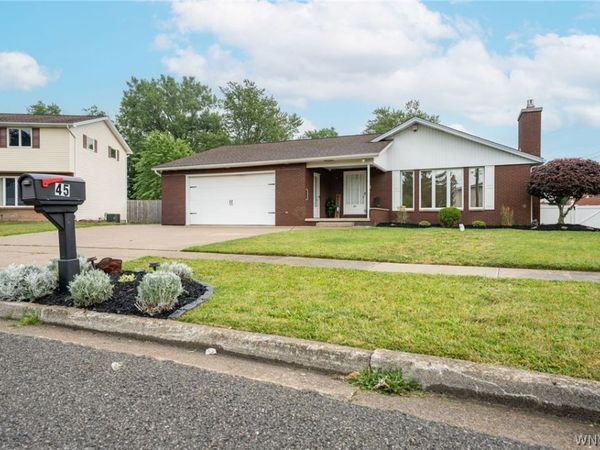 45 Pinewood Drive, Buffalo, NY 14224