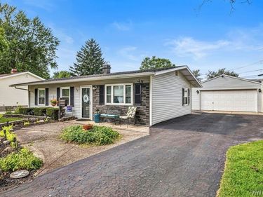 40 Bellhurst Road, Tonawanda, NY 14150
