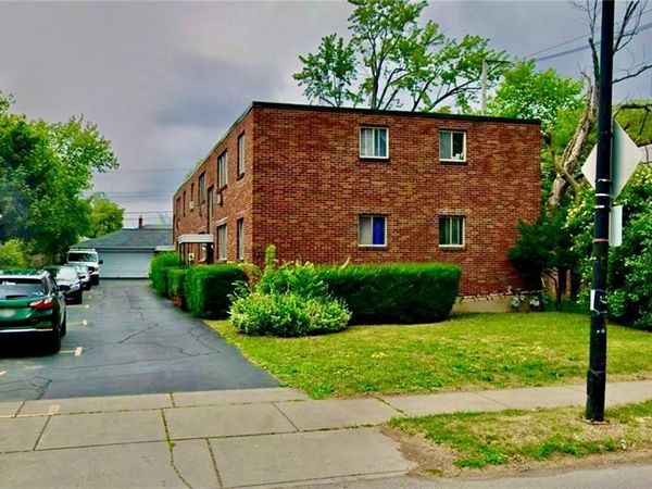 130 Sanders Road , Buffalo, NY 14216